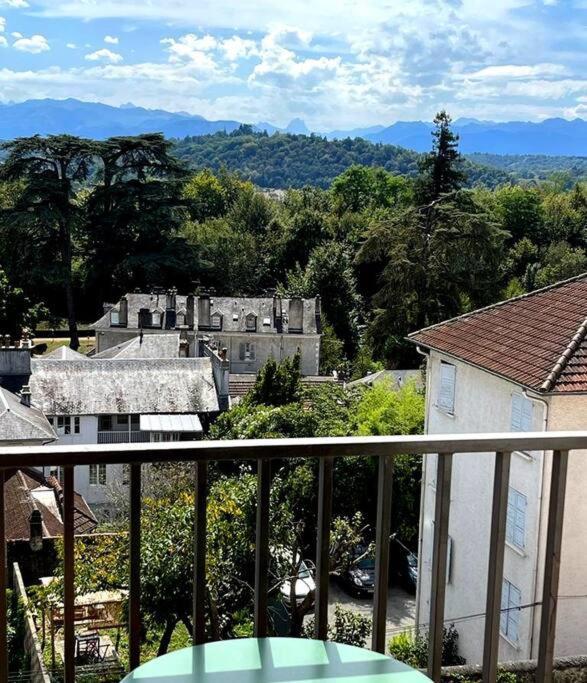 Ferienwohnung Pau Centre Vue Sur Les Pyrenees Pour 2 Nuits Au Minimum Exterior foto