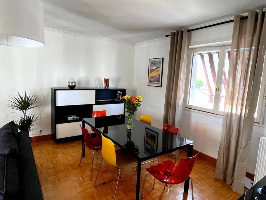Ferienwohnung Pau Centre Vue Sur Les Pyrenees Pour 2 Nuits Au Minimum Exterior foto
